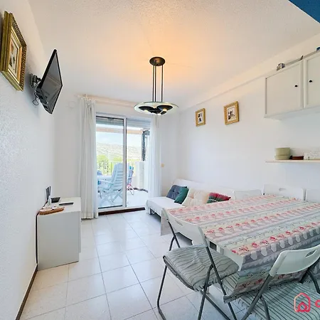 El Apartment