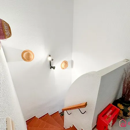 El Apartment